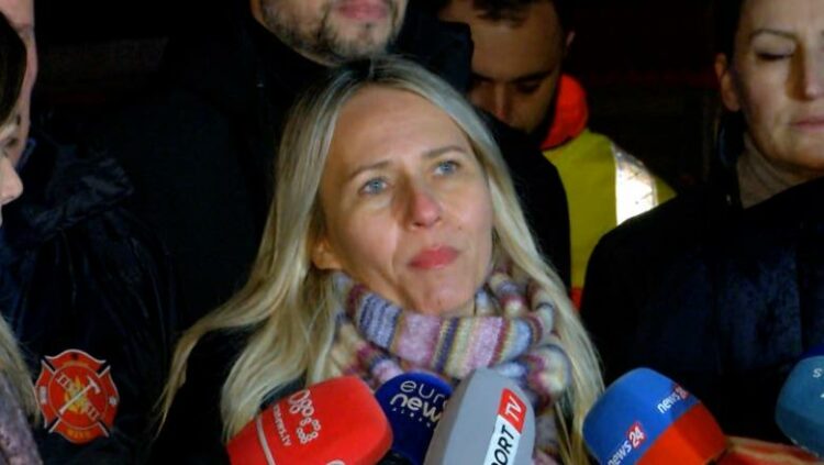 Zjarri masiv në Tiranë, Anduela Ristani flet nga vendngjarja: Janë djegur magazinat