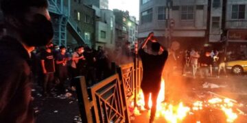 Rreth 116 të vrarë nga protestat në Iran, Trump: Gati të ndërhyjmë