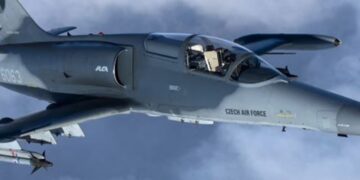 Republika Çeke do të furnizojë Ukrainën me avionë luftarakë