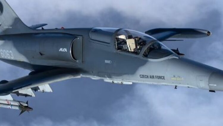 Republika Çeke do të furnizojë Ukrainën me avionë luftarakë
