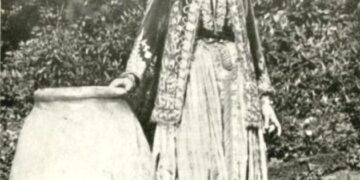 Gazeta australiane (1929)/ Një rrëfim për gratë e Shqipërisë