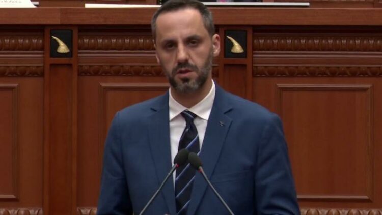 Kodin Penal, Lamallari: Dekriminalizimi i “shpifjes” për gazetarët, mbrojtje e…