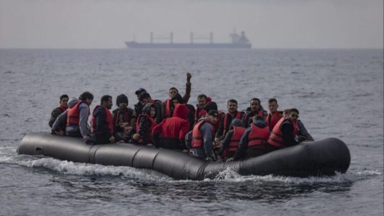 Rënie e hyrjeve të refugjatëve në Bashkimin Europian në vitin 2025