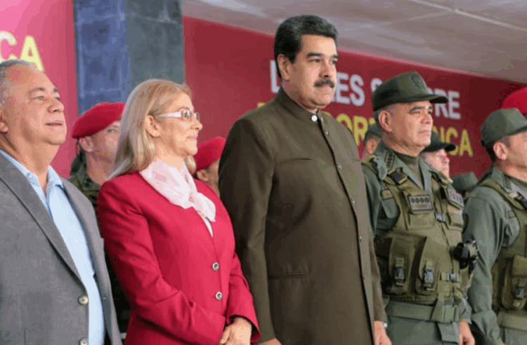 12 vitet në pushtet të Maduros dhe roli i bashkëshortes së tij