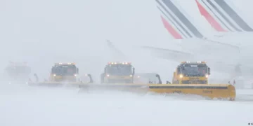 Dimri mbërthen Europën: Kaos në trafik nga dëbora dhe ngricat