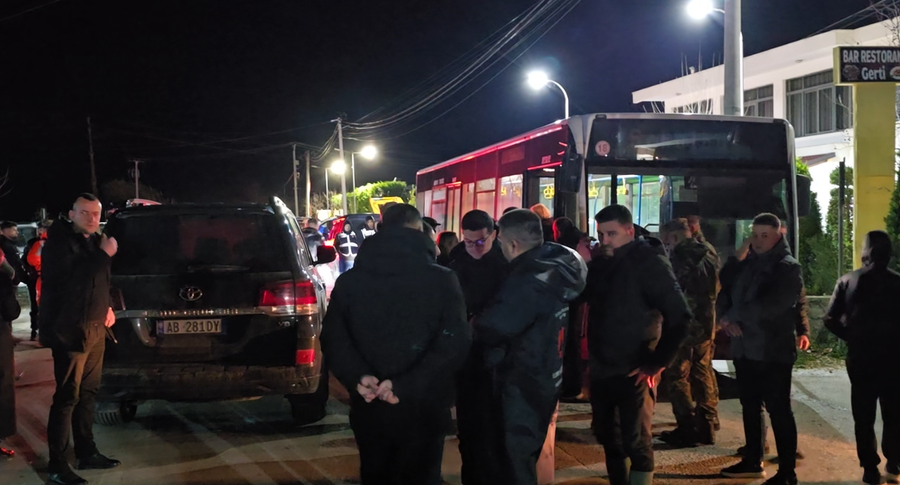 Evakuohen familjet e rrezikuara nga përmbytjet në Ferras