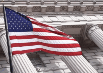 SHBA-të u bëjnë thirrje qytetarëve amerikanë të largohen nga Venezuela