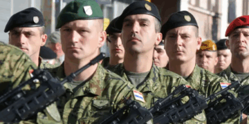 Kroacia rikthen shërbimin ushtarak pas 17 vjetësh