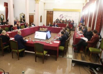 “Me apo pa opozitën, reformat do ecin”, mesazhi për deputetët në mbledhjen e grupit