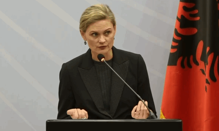 VanHorn: Do të ndjekim me këmbëngulje prioritetet e Trump në Shqipëri