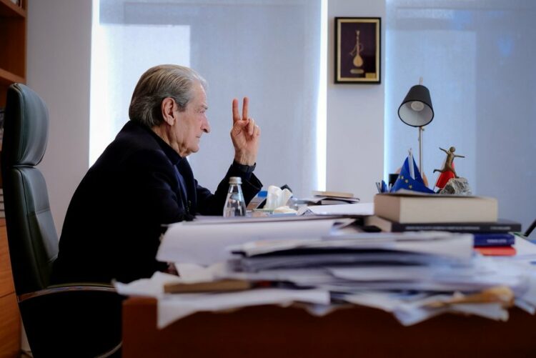 Berisha: Rama ka pushtuar parlamentin, po merr pushtetin e drejtësisë