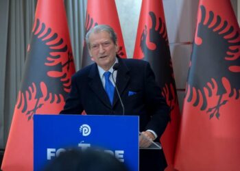 Berisha “foltore” në Tiranë: Diktaturat si kjo e Ramës zgjedhjet i kanë farsë