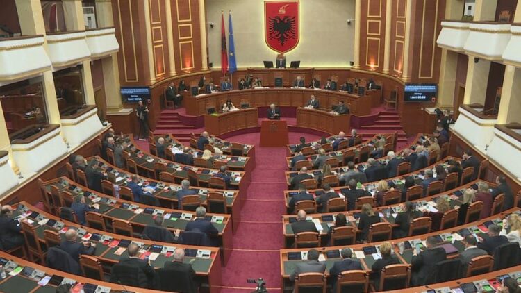 Kuvendi miraton aderimin e Shqipërisë në Bordin e Paqes me përfaqësues Ramën