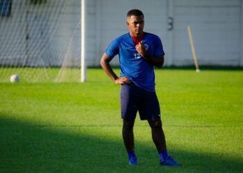 Vdekja e vajzës së lojtarit, shtyhet ndeshja Tirana–Flamurtari