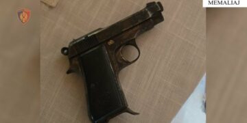 Kërcënonte me vdekje gruan, arrestohet 53-vjeçari në Memaliaj