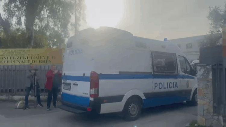 Zhvendosen nga burgu i Fushë-Krujës 142 të dënuar