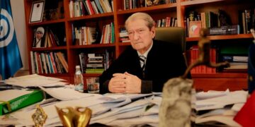 Protesta, Berisha: Qëndrimi në shesh derisa të largohet Rama, rruga e vetme