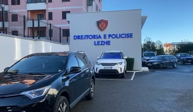 Zbulohet magazina me 1 mijë rrënjë kanabis në Lezhë