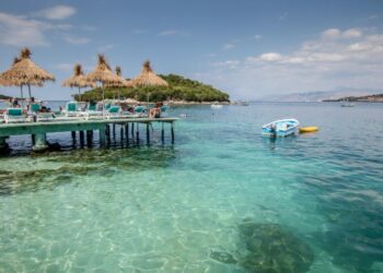 “Nottingham Post”: Britanikët zgjedhin Ksamilin, “Maldivet e Evropës”