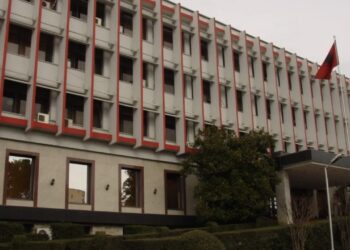 Ministria e Jashme apel shqiptarëve në Iran: Ja ku mund të kontaktoni për ndihmë