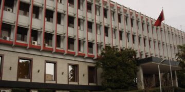 Ministria e Jashme apel shqiptarëve në Iran: Ja ku mund të kontaktoni për ndihmë
