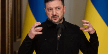 Zelensky: Rusia po përgatit sulme të reja masive ndaj Ukrainës