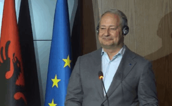 Denoncimet për AKSHI, raportuesi i PE: Mos më pyesni për gjithçka që thotë Berisha