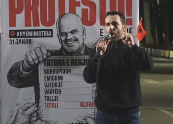 Protesta, Lapaj: Rama, i ka vjedhur këtij populli palcën në këto 13 vite