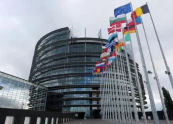 Kërcënimet e reja tarifore, PE pezullon marrëveshjen tregtare me SHBA