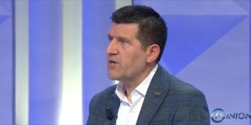 Si mashtrojnë call center-at në Shqipëri, gazetari zbërthen skemën