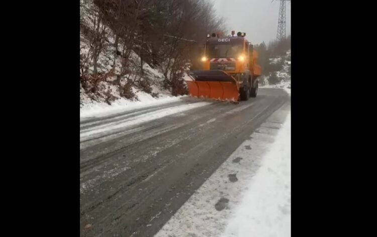 Reshjet e dëborës, ARRSH: Qarkullimi vijon normalisht, grupet e punës në terren