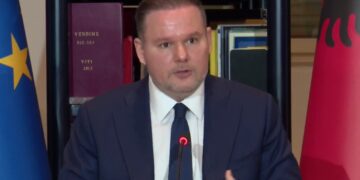 Mungesa e Veliajt në bashkinë e Tiranës, Demo: Ndikon shumë, duhet lidership politik