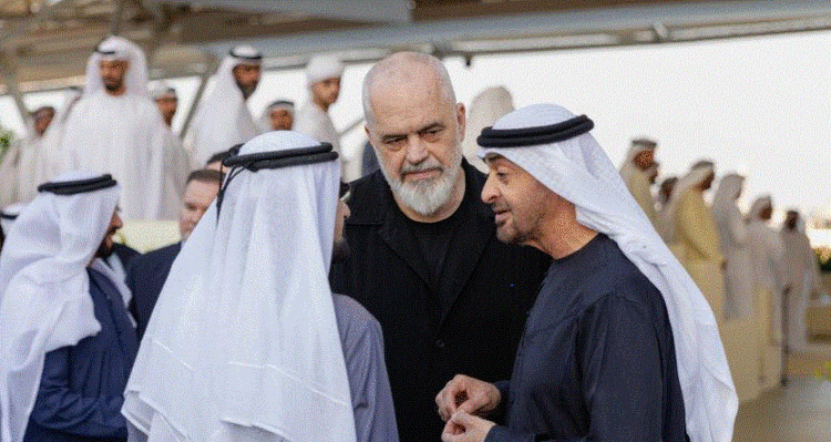 Rama foto nga Emiratet e Bashkuara: Vendosen piketa bashkëpunimi mes dy vendeve