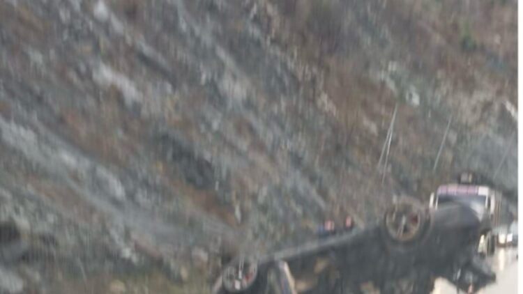 Aksident në aksin Librazhd–Elbasan, plagosen dy persona