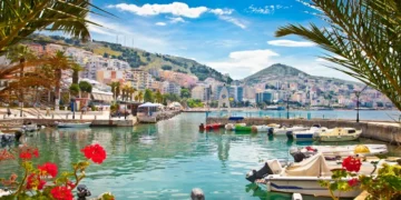 “Travel and Tour Word”: Turistët francezë dhe amerikanë, interes për Shqipërinë