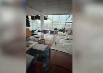 Magazinë për stampime veshjesh me logo false, pranga turkut në Kamëz