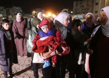 Izraeli vijon bombardimet në Rripin e Gazës, 18-të vrarë