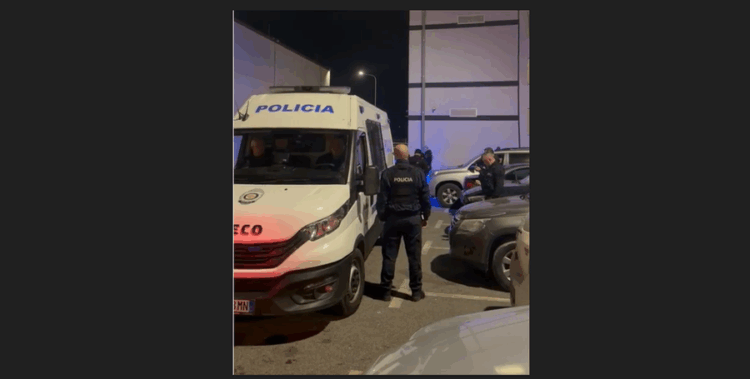 U ekstradua nga Dubai, mbërrin në Shqipëri Durim Bami