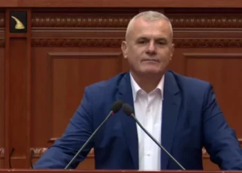 Deputeti i PD kundër Berishës për bojkotimin e reformës territoriale