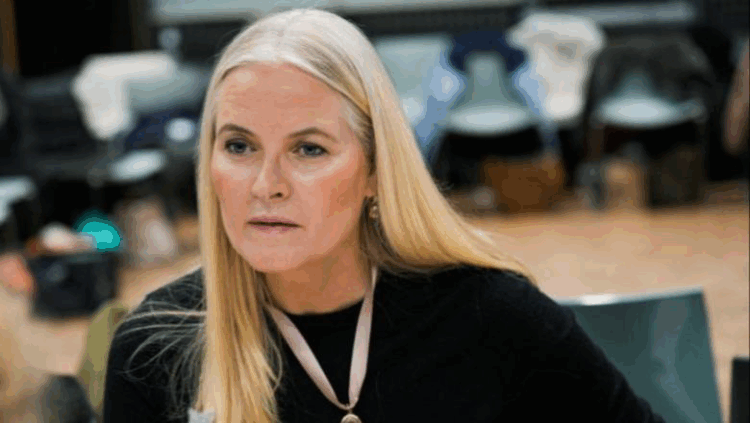 Email-et mes princeshës Mette-Marit dhe Epstein: Më intrigon, je kaq i ëmbël