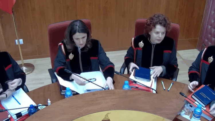 “Kushtetuesja” nuk mori dot vendim për Ballukun, ja si votuan 8 gjyqtarët