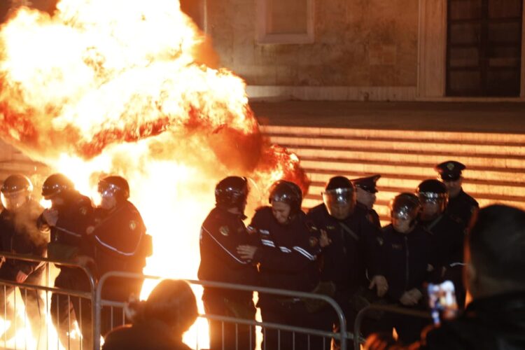 Policia: Nuk marrim përsipër zhvillimin e protestës së PD, mund të ketë dhunë