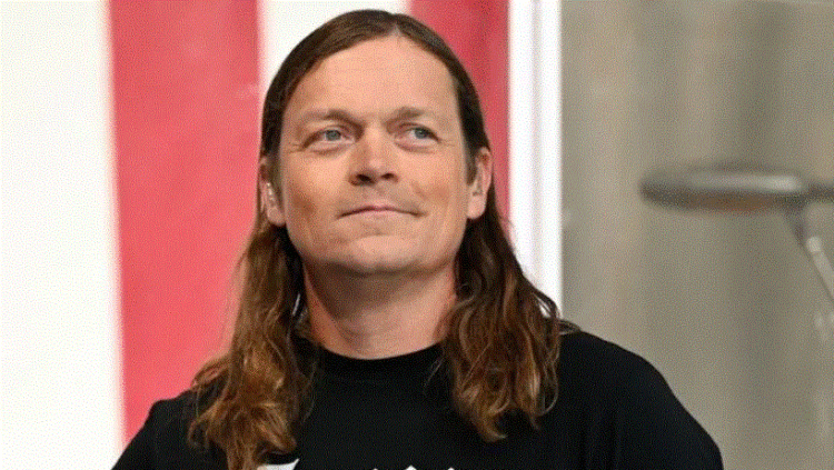 Ndërron jetë në moshën 47-vjeçare vokalisti i grupit “3 Doors Down”