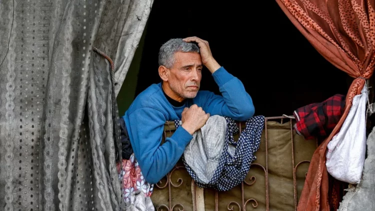 Palestinezët rrëfejnë tmerrin e përditshëm: Plumbat dhe shpërthimet nuk po ndalen