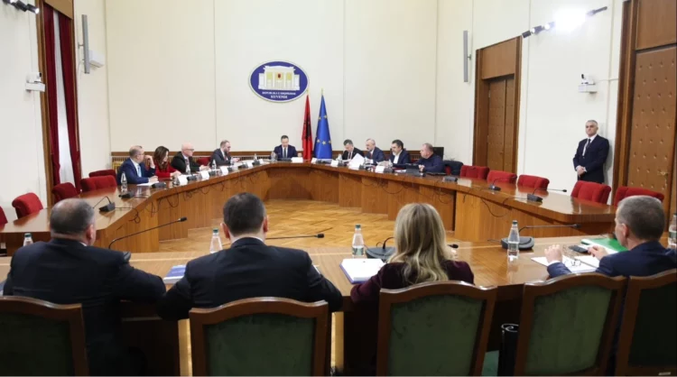 “Balluku”/ Këshilli i Mandateve prej 2 orësh mbledhje, debat për kërkesën e SPAK