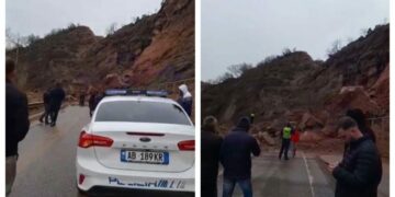 Rrëshqitje në rrugë, prej orësh i bllokuar aksi Librazhd- Përrenjas