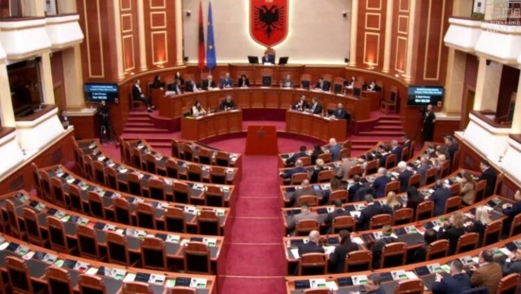 Shqipëria shpall Iranin si vend që sponsorizon terrorizmin