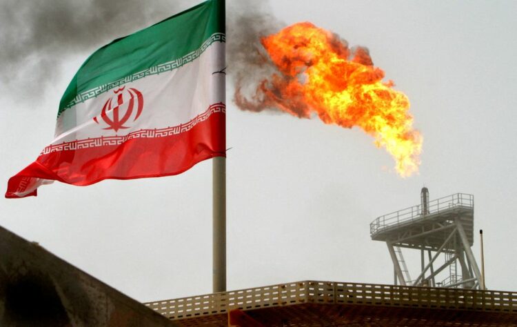 SHBA heq disa sanksione ndaj naftës iraniane