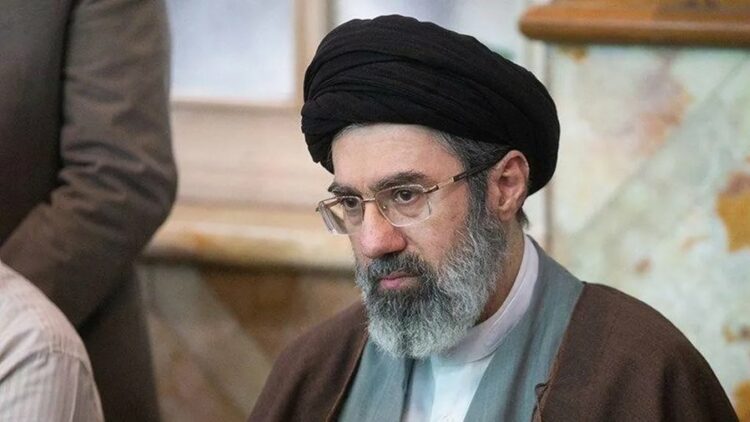 Teherani i përgjigjet Trump: Khamenei është mirë dhe qeveris Iranin