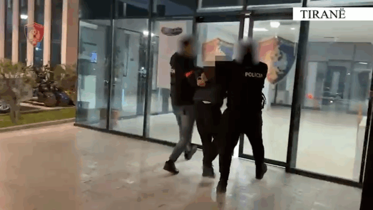 Tritol makinës në Tiranë, arrestohen 7 persona